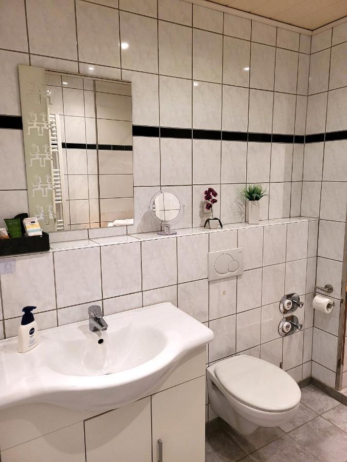 Schoene, Modernisierte Wohnung - Dudweiler ซาร์บรึคเคน ภายนอก รูปภาพ